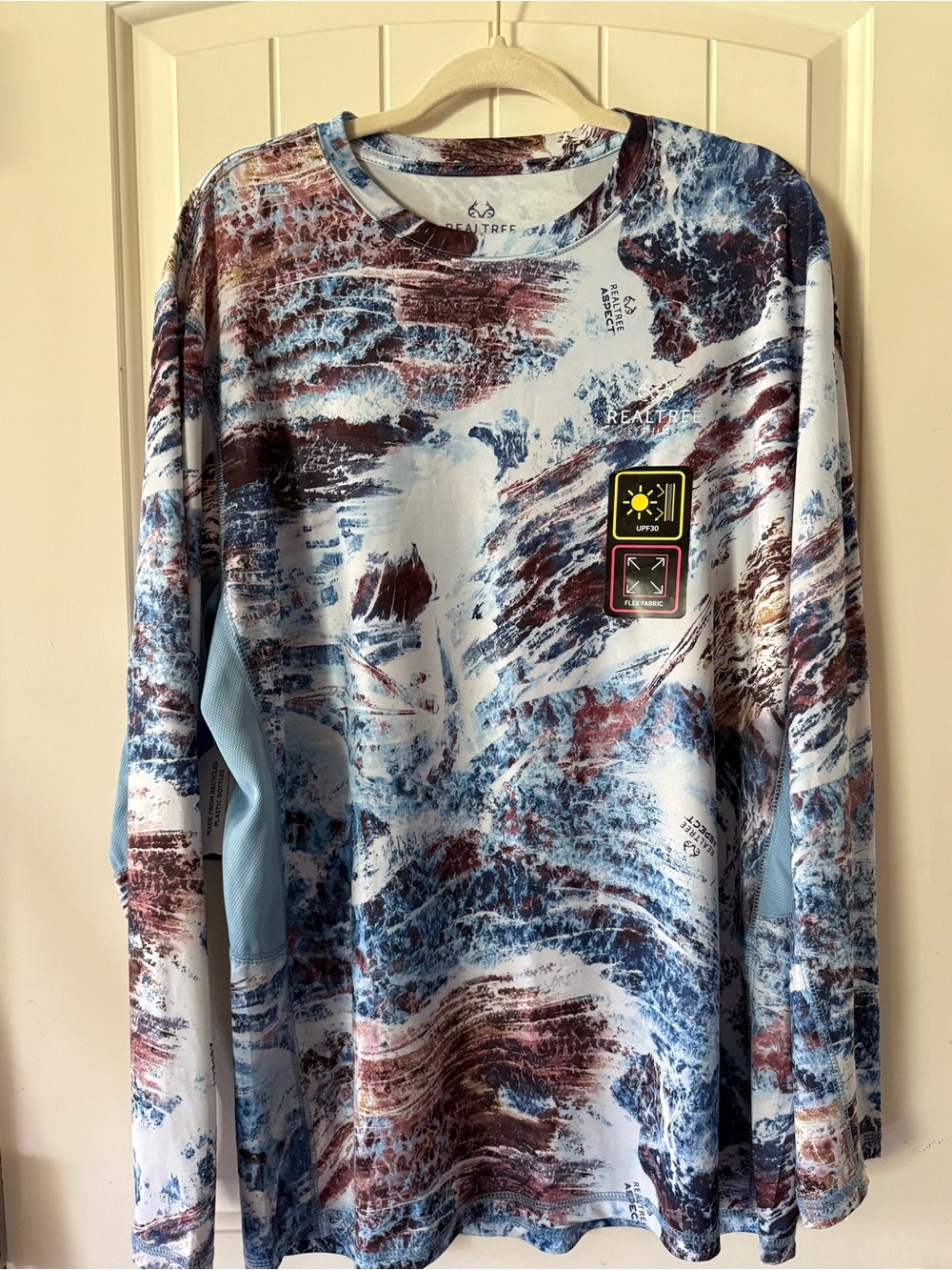 Realtree Aspect Long Sleeve Performance Fishing Tee